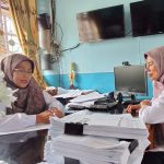 Kepala MTsN 4 Tanah Datar dan Bendahara Perkuat Tertib Administrasi melalui Verifikasi SPJ